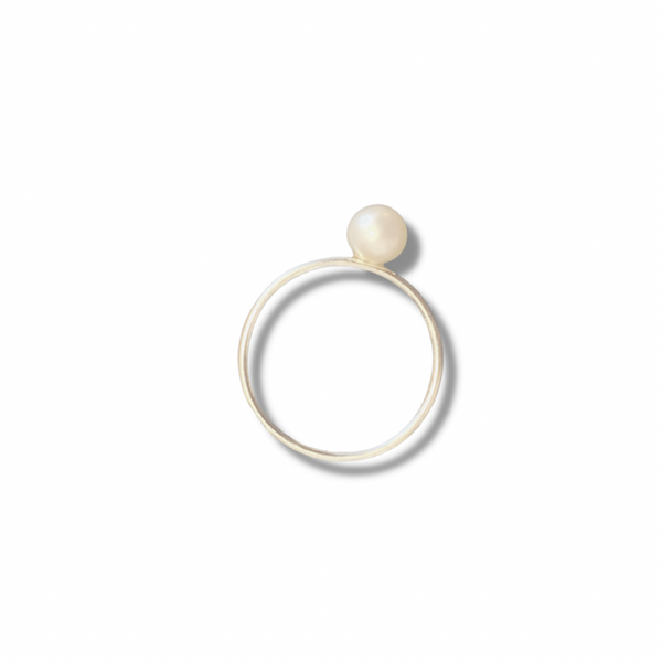Glamorous Pearl Ring